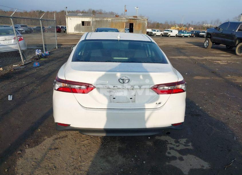 Photo 17 of 2021 Toyota Camry LE (VIN 4T1C11AK4MU462278)