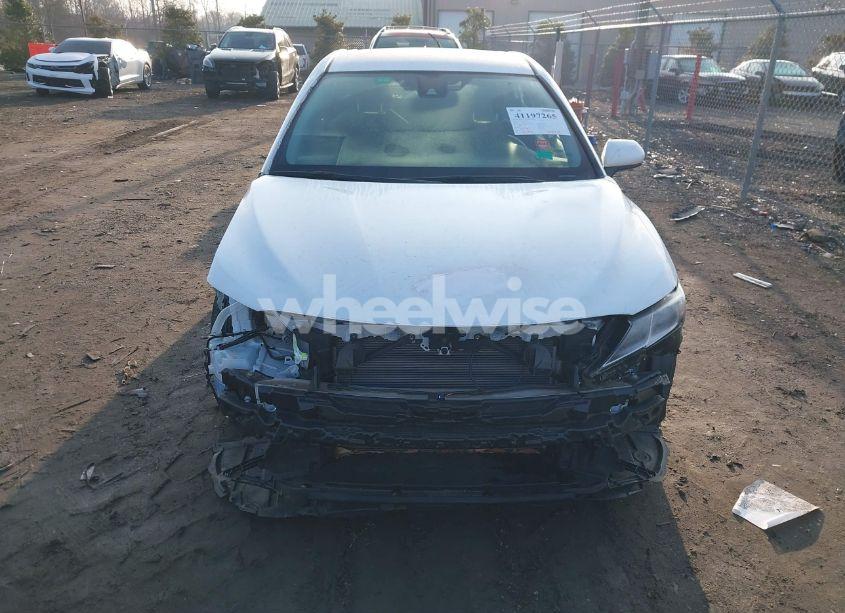 Photo 6 of 2021 Toyota Camry LE (VIN 4T1C11AK4MU462278)