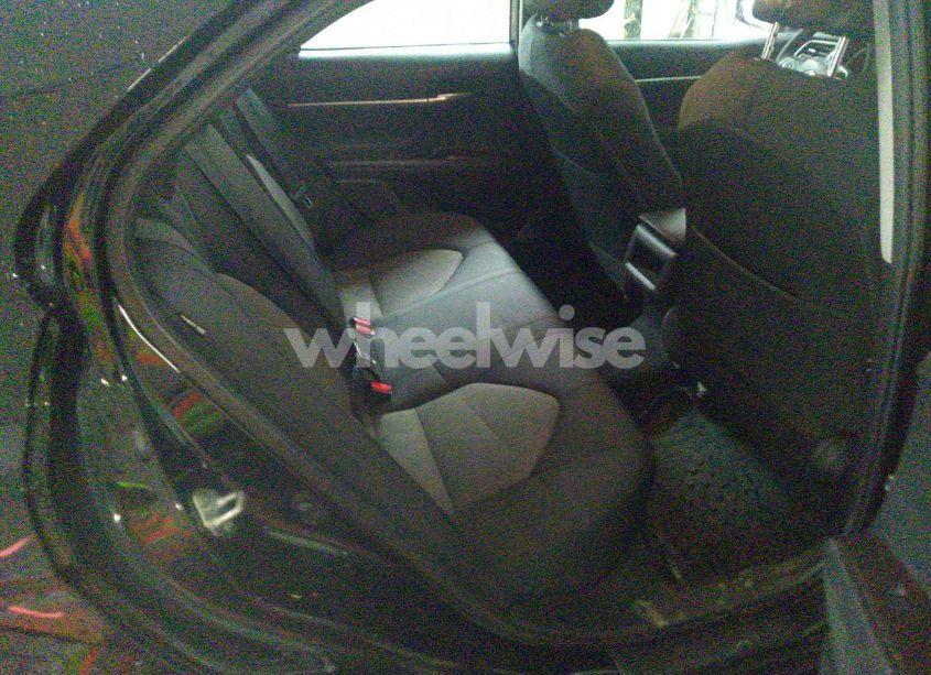 Photo 8 of 2021 Toyota Camry LE (VIN 4T1C11AK4MU564390)