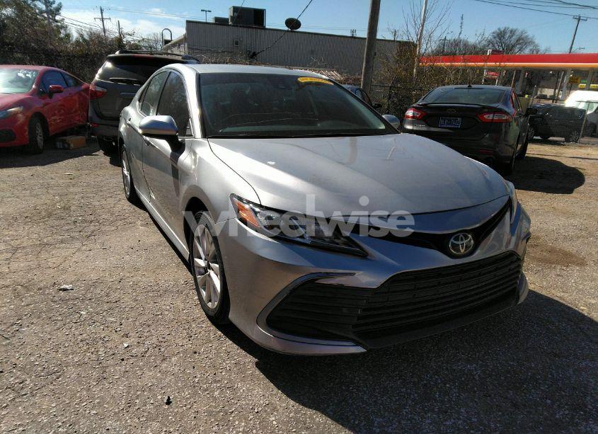 2021 Toyota Camry LE (VIN 4T1C11AK4MU571159) main photo
