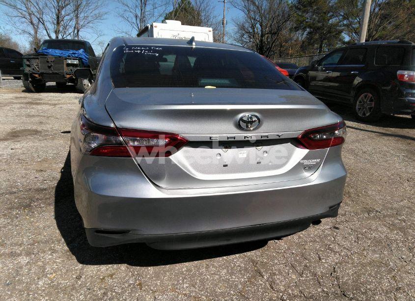 Photo 16 of 2021 Toyota Camry LE (VIN 4T1C11AK4MU571159)
