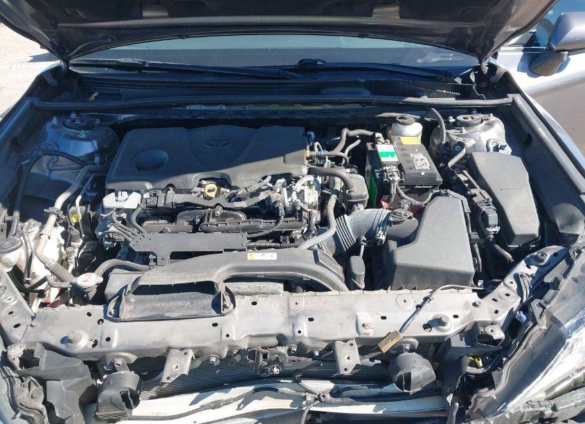 Photo 10 of 2022 Toyota Camry LE (VIN 4T1C11AK4NU035278)