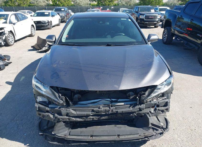 Photo 13 of 2022 Toyota Camry LE (VIN 4T1C11AK4NU035278)