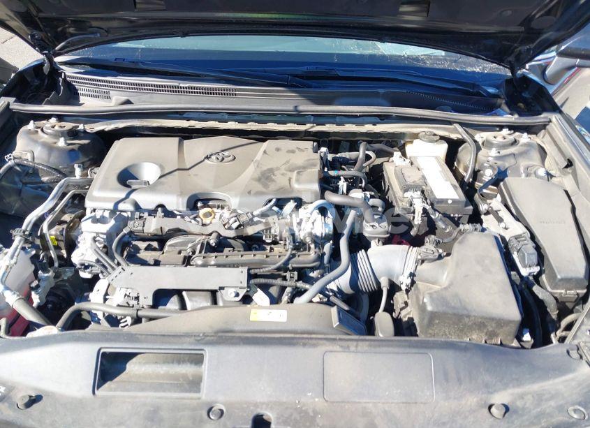 Photo 10 of 2022 Toyota Camry LE (VIN 4T1C11AK4NU052047)