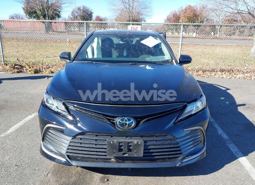 Photo 12 of 2022 Toyota Camry LE (VIN 4T1C11AK4NU052047)