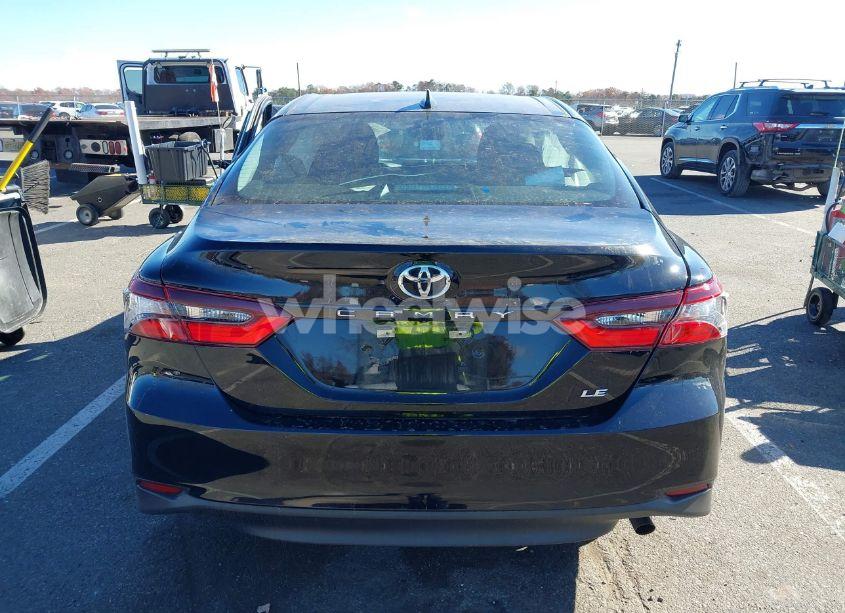 Photo 16 of 2022 Toyota Camry LE (VIN 4T1C11AK4NU052047)