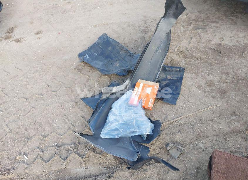 Photo 12 of 2022 Toyota Camry LE (VIN 4T1C11AK4NU633872)