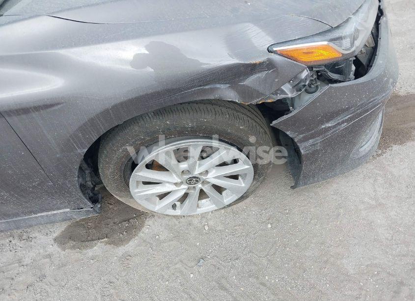 Photo 18 of 2022 Toyota Camry LE (VIN 4T1C11AK4NU633872)