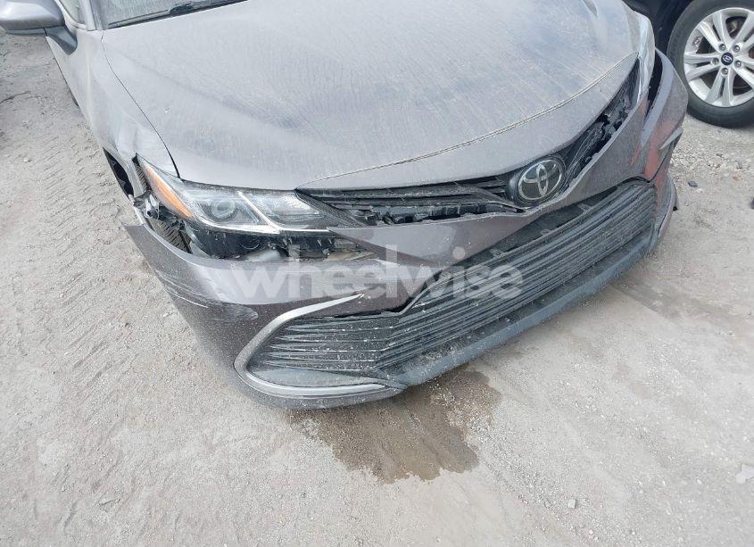 Photo 19 of 2022 Toyota Camry LE (VIN 4T1C11AK4NU633872)