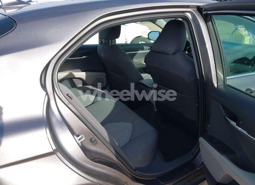 Photo 8 of 2022 Toyota Camry LE (VIN 4T1C11AK4NU633872)