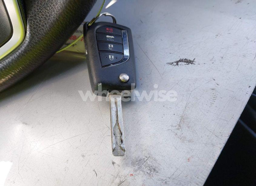 Photo 11 of 2022 Toyota Camry LE (VIN 4T1C11AK4NU636433)