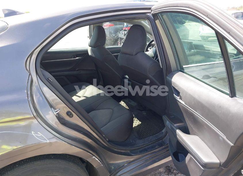 Photo 8 of 2022 Toyota Camry LE (VIN 4T1C11AK4NU636433)