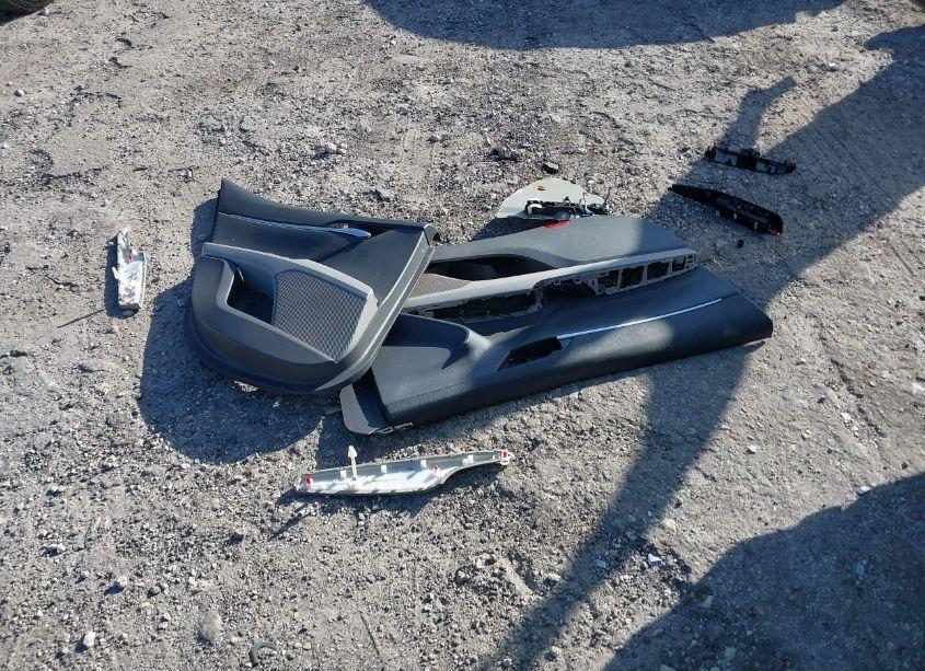 Photo 12 of 2022 Toyota Camry LE (VIN 4T1C11AK4NU639302)