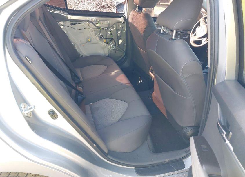 Photo 8 of 2022 Toyota Camry LE (VIN 4T1C11AK4NU639302)