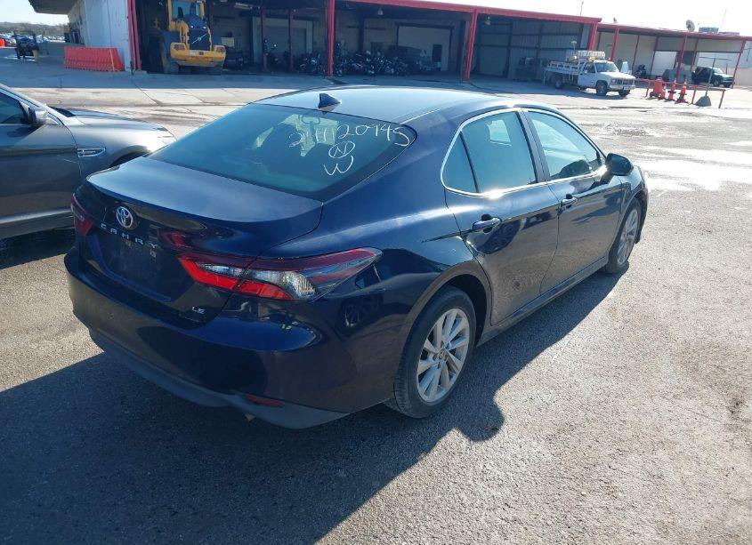 Photo 4 of 2022 Toyota Camry LE (VIN 4T1C11AK4NU658349)