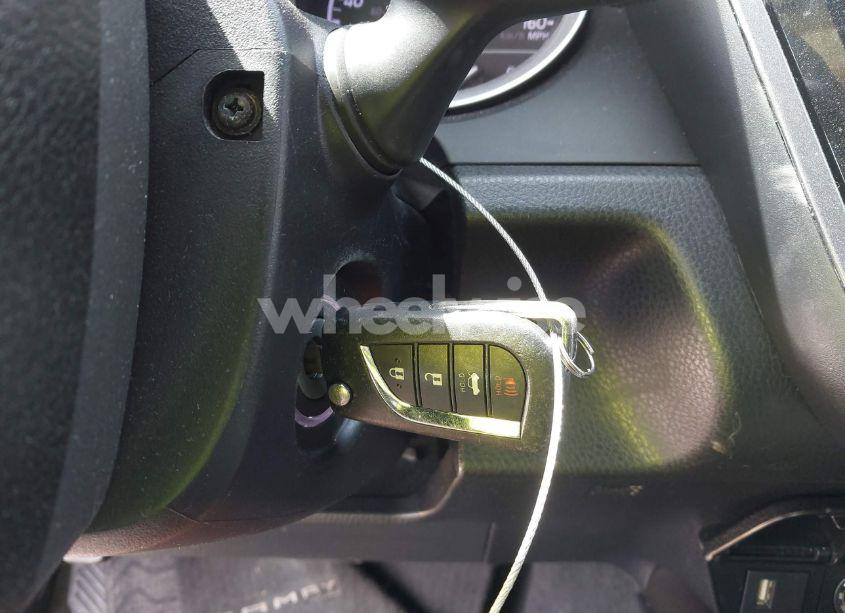 Photo 11 of 2022 Toyota Camry LE (VIN 4T1C11AK4NU668427)