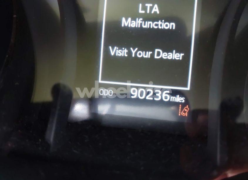 Photo 16 of 2022 Toyota Camry LE (VIN 4T1C11AK4NU668427)