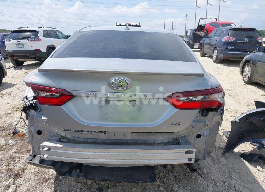 Photo 17 of 2022 Toyota Camry LE (VIN 4T1C11AK4NU668427)