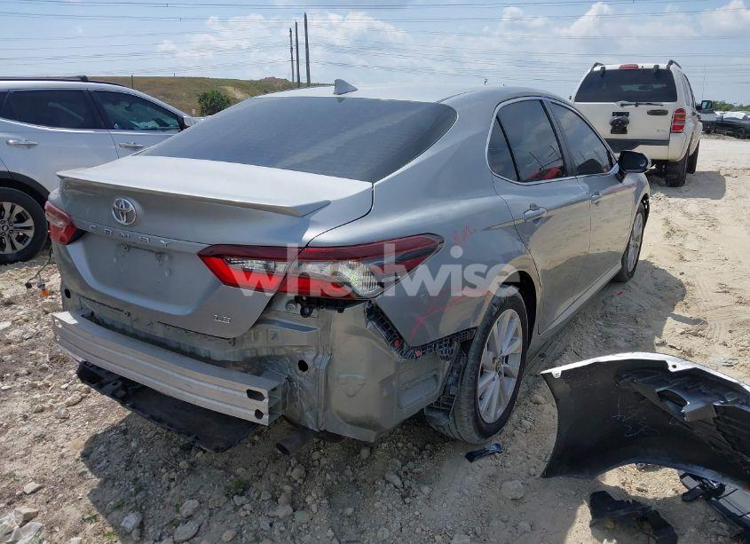 Photo 4 of 2022 Toyota Camry LE (VIN 4T1C11AK4NU668427)