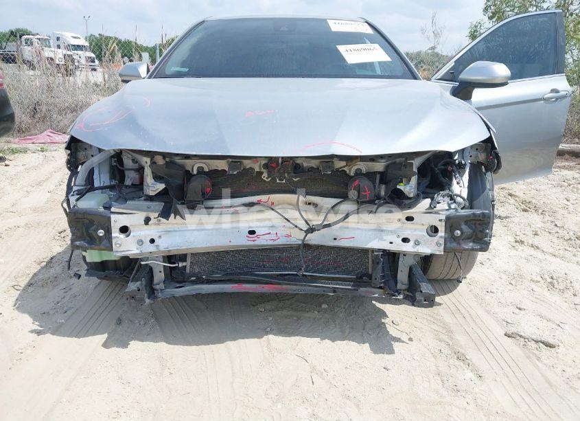 Photo 6 of 2022 Toyota Camry LE (VIN 4T1C11AK4NU668427)