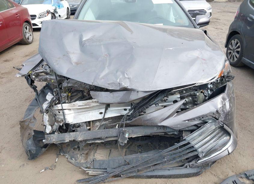 Photo 6 of 2022 Toyota Camry LE (VIN 4T1C11AK4NU680335)