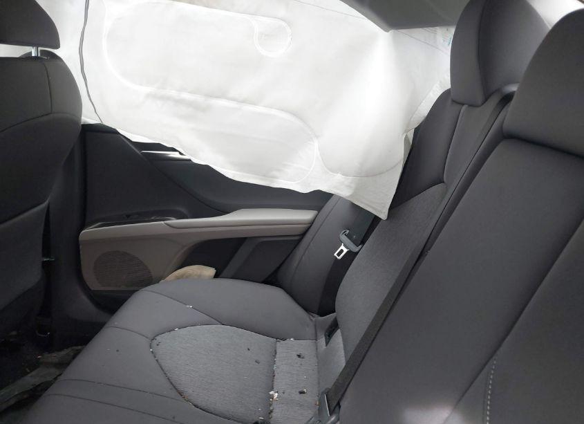 Photo 8 of 2022 Toyota Camry LE (VIN 4T1C11AK4NU680335)