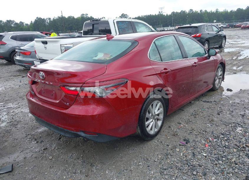Photo 4 of 2022 Toyota Camry LE (VIN 4T1C11AK4NU697085)