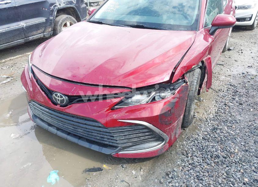 Photo 6 of 2022 Toyota Camry LE (VIN 4T1C11AK4NU697085)