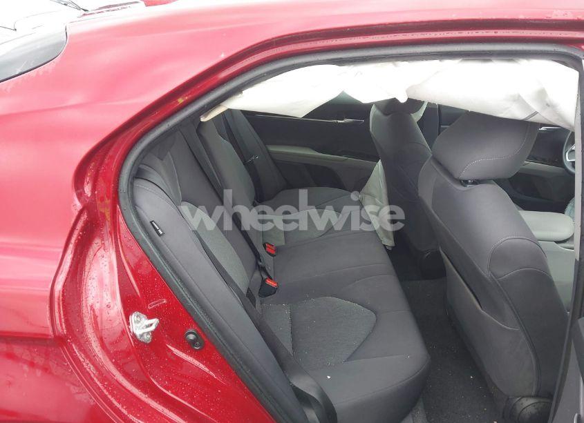 Photo 8 of 2022 Toyota Camry LE (VIN 4T1C11AK4NU697085)