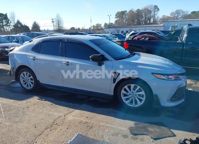 Photo 13 of 2023 Toyota Camry LE (VIN 4T1C11AK4PU082698)