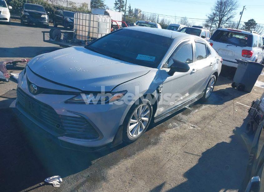 Photo 2 of 2023 Toyota Camry LE (VIN 4T1C11AK4PU082698)