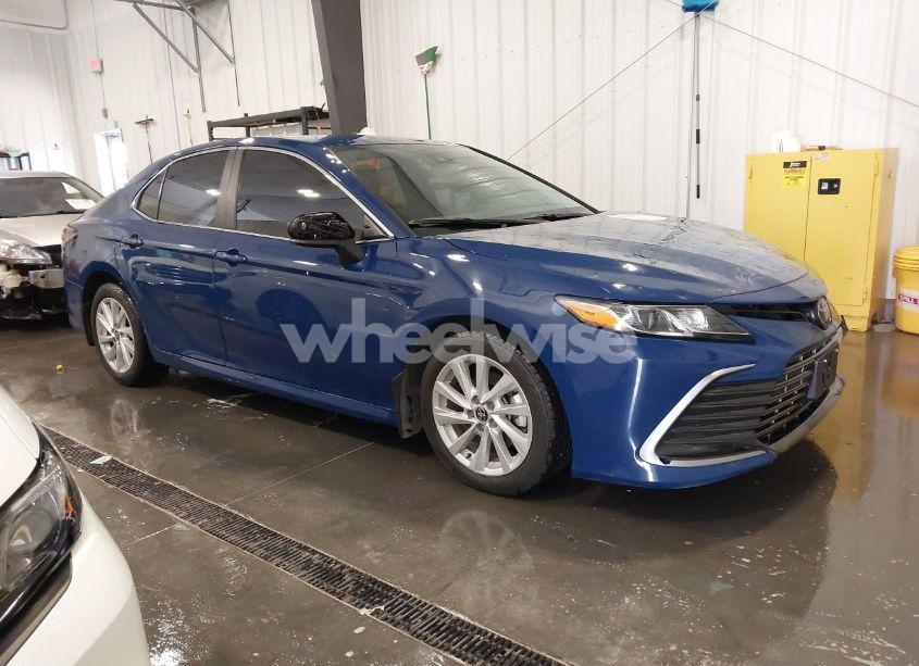 2023 Toyota Camry LE (VIN 4T1C11AK4PU178007) main photo