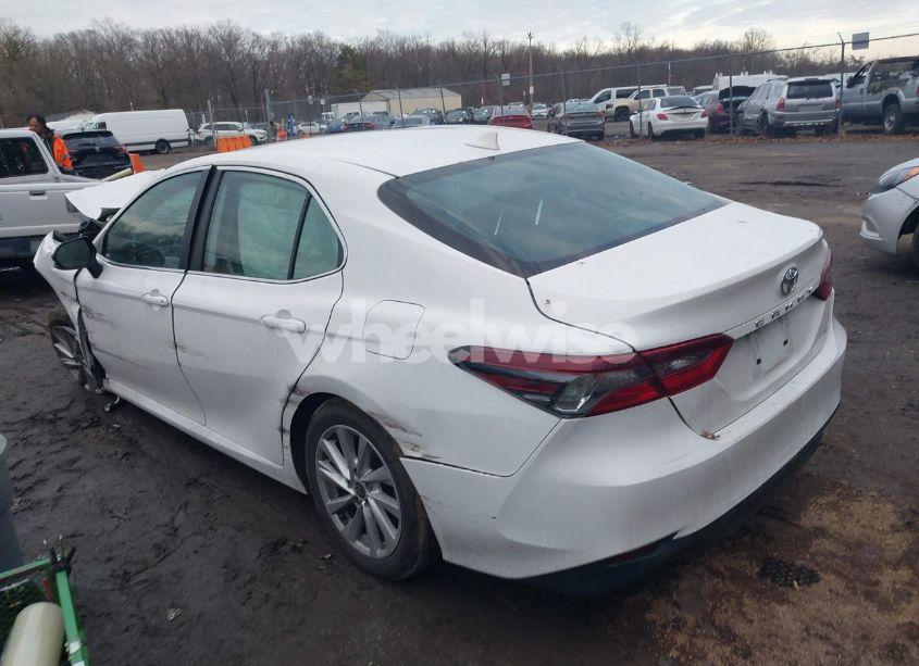 Photo 3 of 2023 Toyota Camry LE (VIN 4T1C11AK4PU185653)