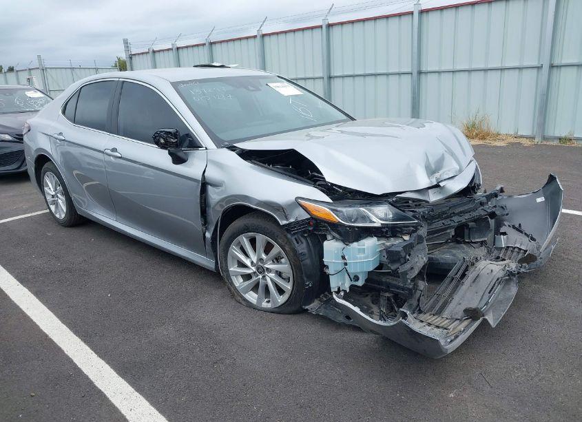 2023 Toyota Camry LE (VIN 4T1C11AK4PU793544) main photo