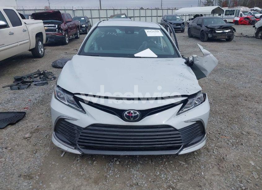 Photo 13 of 2024 Toyota Camry LE (VIN 4T1C11AK4RU203703)