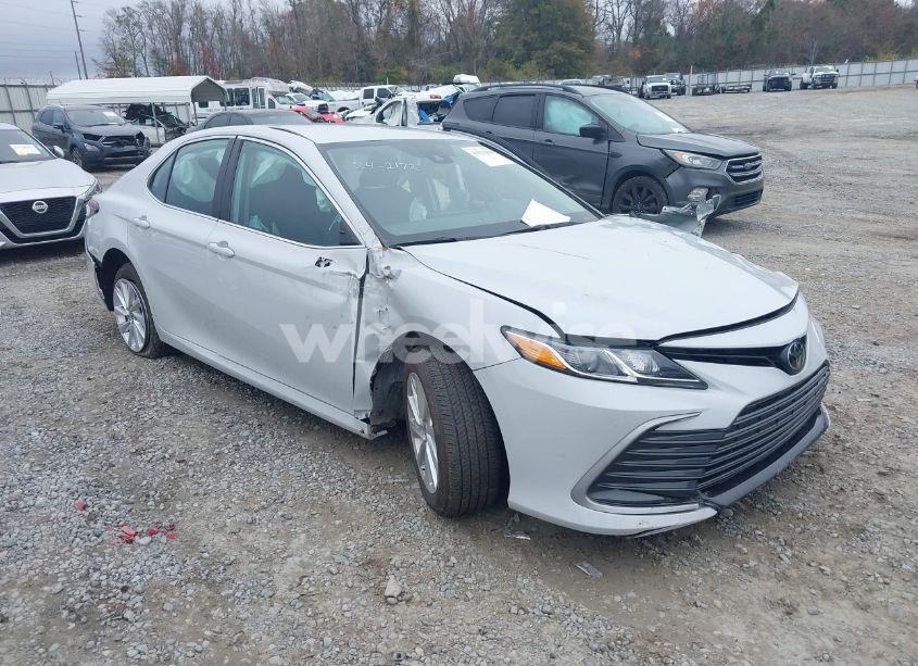Photo 6 of 2024 Toyota Camry LE (VIN 4T1C11AK4RU203703)