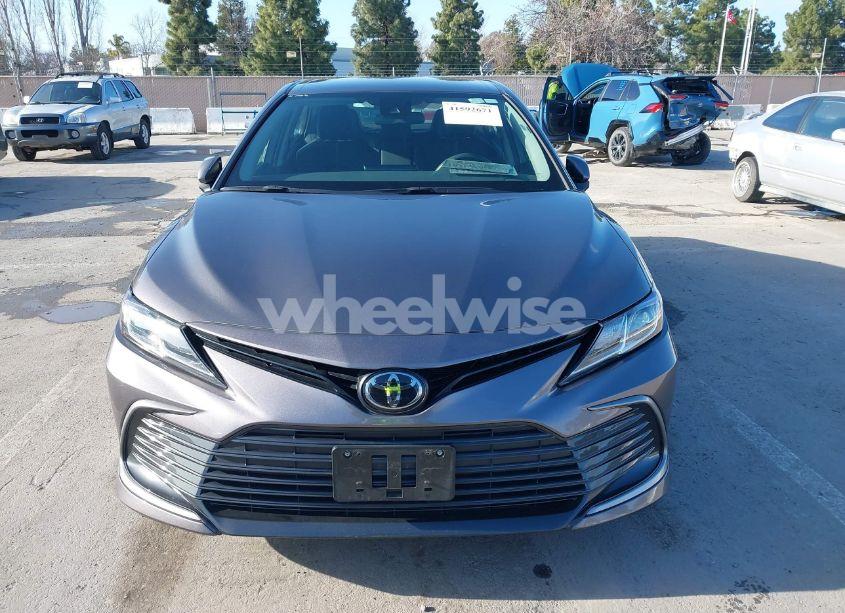 Photo 12 of 2024 Toyota Camry LE (VIN 4T1C11AK4RU902586)