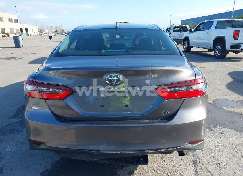 Photo 16 of 2024 Toyota Camry LE (VIN 4T1C11AK4RU902586)