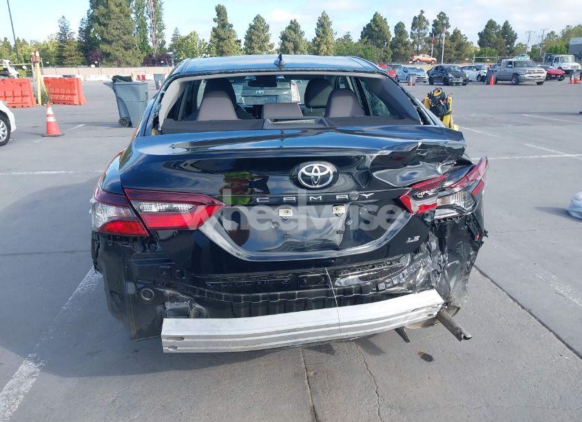 Photo 17 of 2024 Toyota Camry LE (VIN 4T1C11AK4RU915337)