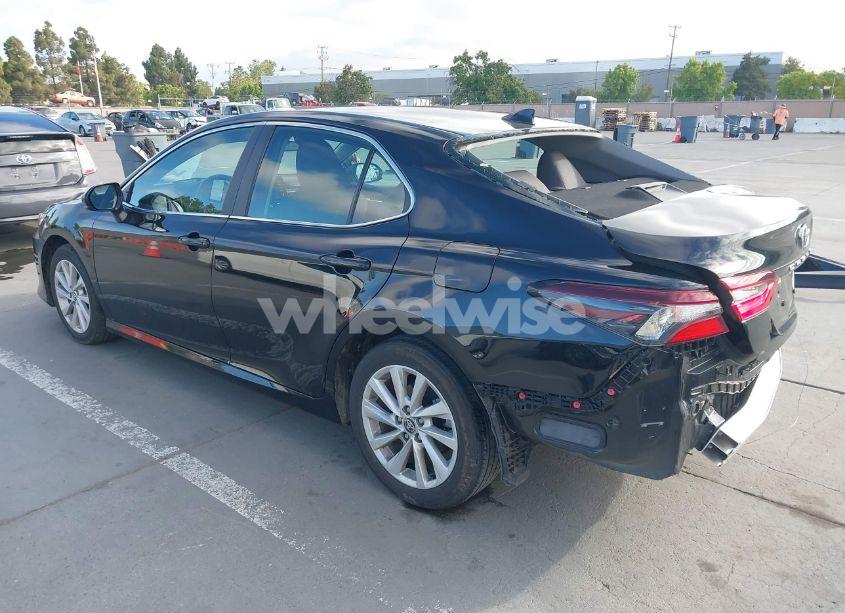 Photo 3 of 2024 Toyota Camry LE (VIN 4T1C11AK4RU915337)