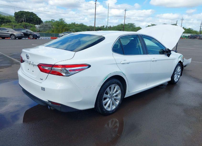 Photo 4 of 2020 Toyota Camry LE (VIN 4T1C11AK5LU311111)