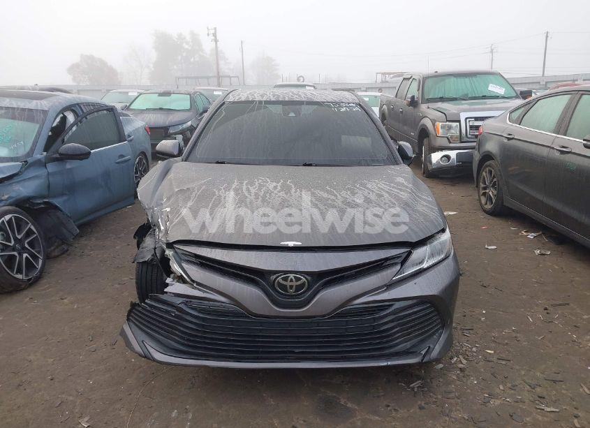 Photo 11 of 2020 Toyota Camry LE (VIN 4T1C11AK5LU337238)