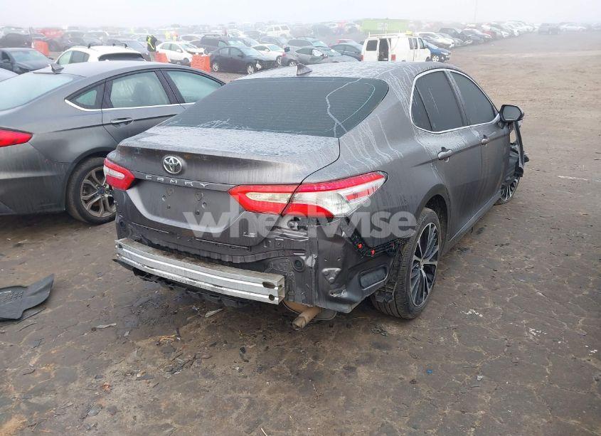 Photo 4 of 2020 Toyota Camry LE (VIN 4T1C11AK5LU337238)