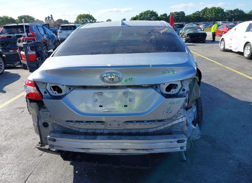 Photo 17 of 2020 Toyota Camry LE (VIN 4T1C11AK5LU337840)
