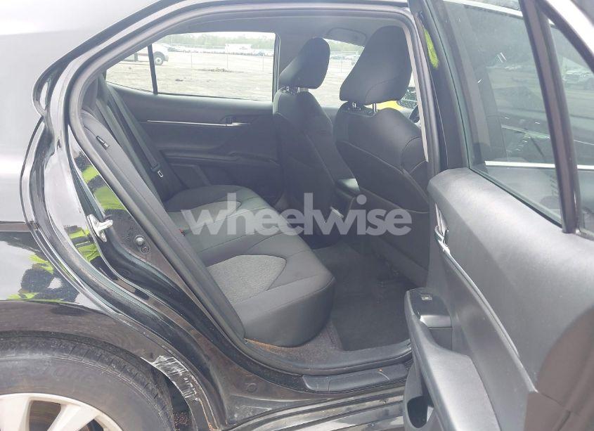 Photo 8 of 2020 Toyota Camry LE (VIN 4T1C11AK5LU376945)