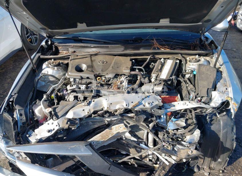 Photo 10 of 2020 Toyota Camry LE (VIN 4T1C11AK5LU862655)