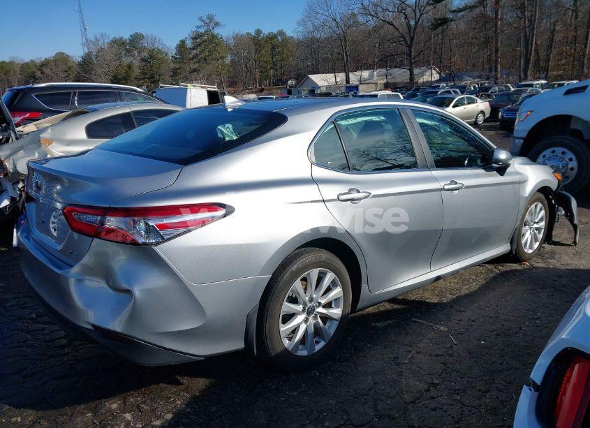 Photo 4 of 2020 Toyota Camry LE (VIN 4T1C11AK5LU862655)