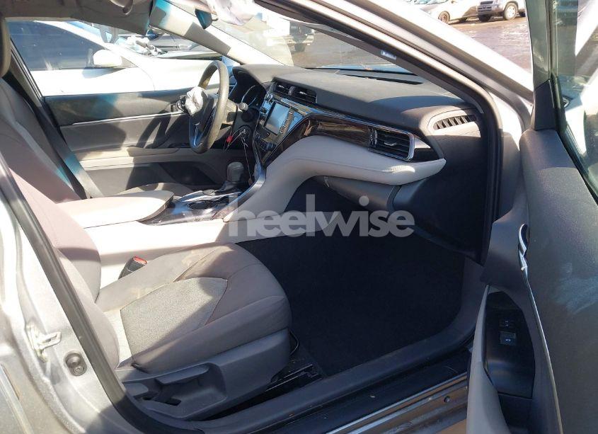 Photo 5 of 2020 Toyota Camry LE (VIN 4T1C11AK5LU862655)