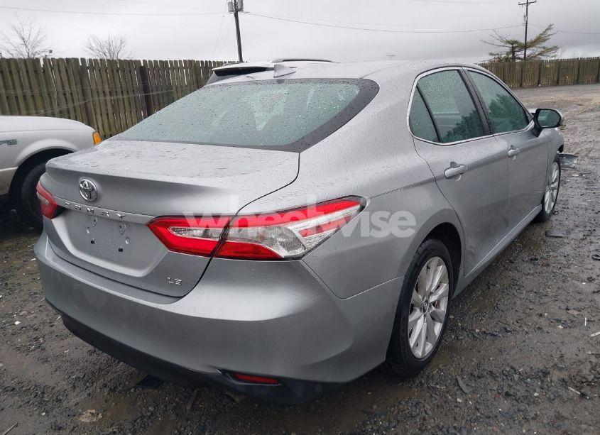 Photo 4 of 2020 Toyota Camry LE (VIN 4T1C11AK5LU869525)