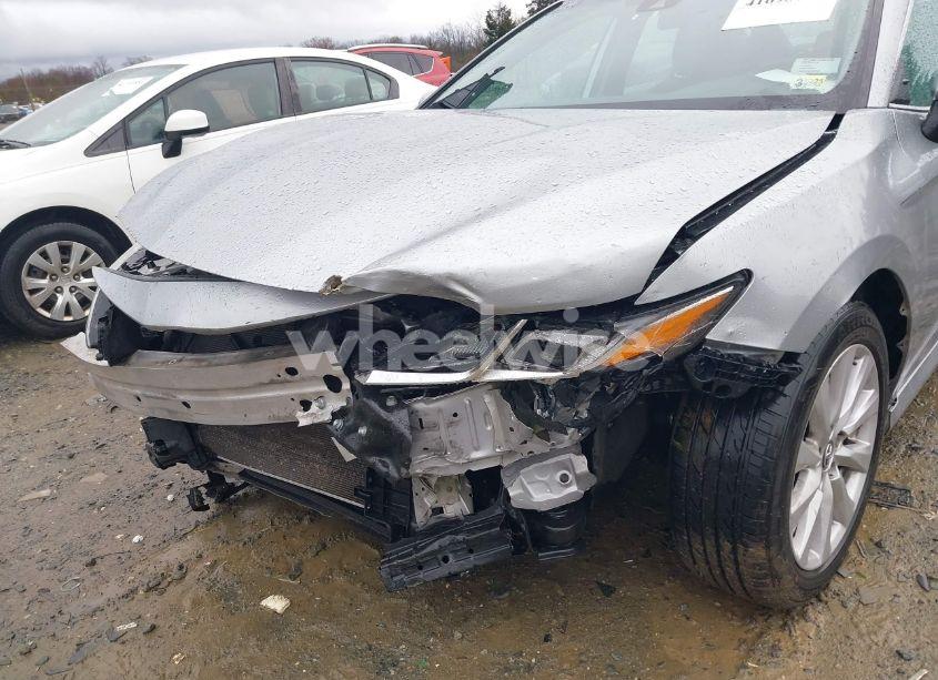 Photo 6 of 2020 Toyota Camry LE (VIN 4T1C11AK5LU869525)